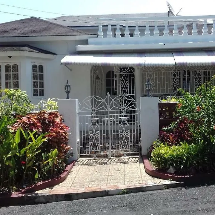 Ocean Crest Guest House Port Antonio